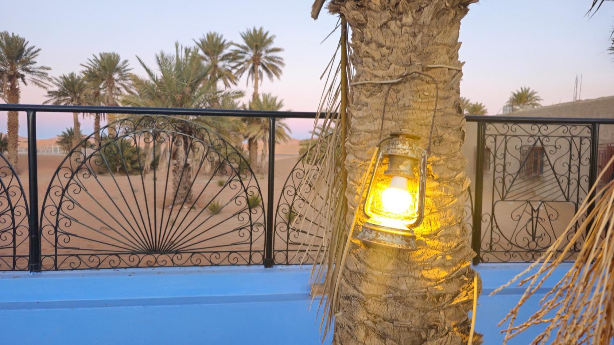 Auberge Les Roches Merzouga Exterior photo